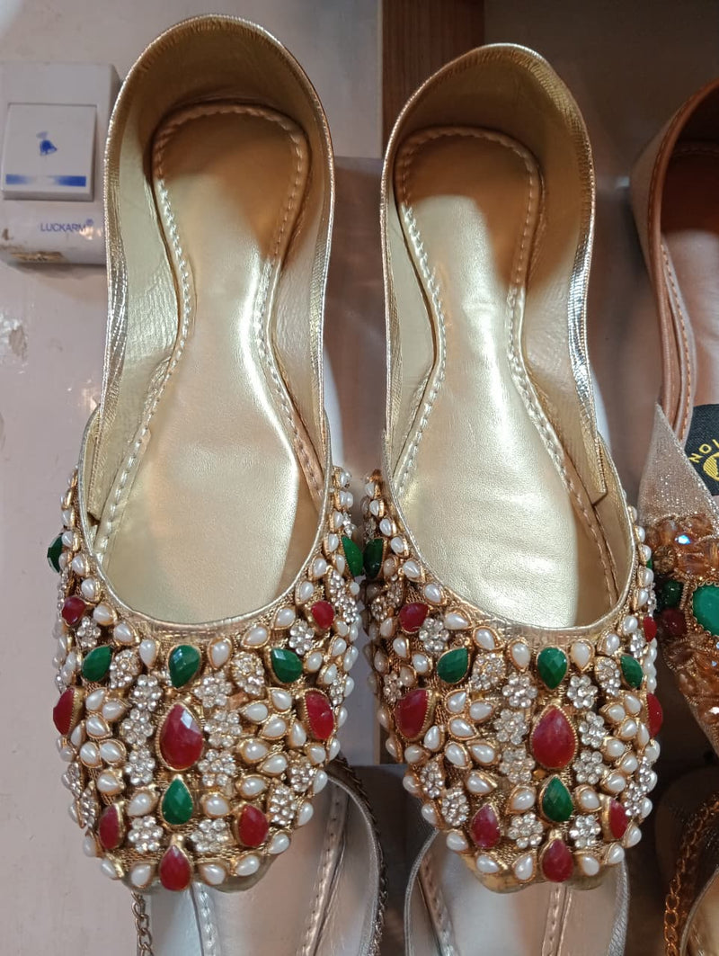 Zumurrud Kundan Khussa | Neeham by AD